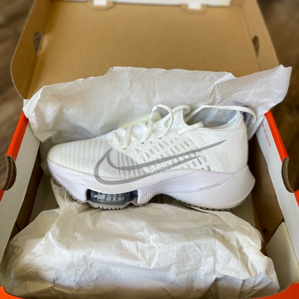 White Nike Air Zoom Tempo Next% FK